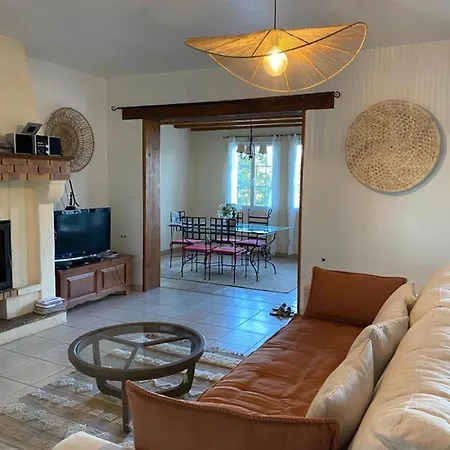 Tatil Evi Le Petit Quintefeuille, Tennis Journiac